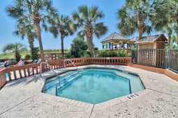 Beach Cove Resort-Top Floor-Pools/Hot Tubs-Lazy River-4 Night Min Stay-Sleeps 5