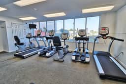 Crescent Shores-Oceanfront-Sleeps12-4br/3ba-6 Beds-Lazy River-Pools-Parking