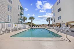 Ocean Pier Unit 303 Sleeps 6-2br/2ba-Full Kitchen-Pool-Direct Oceanfront Balcony