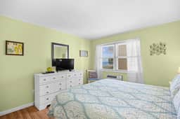 Ocean Pier Unit 303 Sleeps 6-2br/2ba-Full Kitchen-Pool-Direct Oceanfront Balcony
