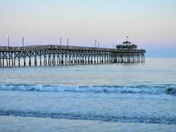 Pier Watch Villas-Sleeps-12 6br/4ba-Parking-Pools-WIFI-Near Pier-2 King Suites