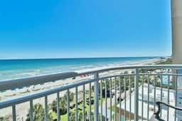 Budget Friendly Oceanfront-1bed/1bath-2 Beds-Sleeps 4-Pools-WIFI-Free Parking