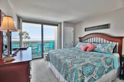Oceanfront Waterpointe1 203-3b/2b-Sleeps6-Balcony-WIFI-TV-Pool-Family Friendly