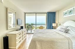 Oceanfront Waterpointe1 303-3b/2b-Sleeps 6-Balcony-WIFI-TV-Pool-Family Friendly