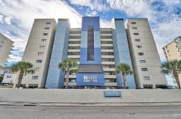 Oceanfront Waterpointe1 805-3b/2b-Sleeps 6-Balcony-WIFI-TV-Pool-Family Friendly