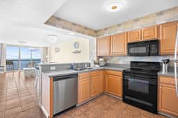 New Listing-Discounted-Ashworth 17th Floor-Oceanfront-Sleeps 10-Pools-Lazy River