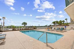 New Listing-Discounted-Ashworth 17th Floor-Oceanfront-Sleeps 10-Pools-Lazy River