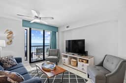 Oceanfront Waterpointe1 806-3b/2b-Sleeps 6-Balcony-WIFI-TV-Pool-Family Friendly