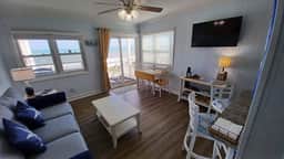 Seaside Escape at Windsong-Unit 306-Sleeps 4-1br/1ba-Balcony-WIFI-Parking