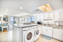 Oceanfront Waterpointe1 907-3b/2b-Sleeps 6-Balcony-WIFI-TV-Pool-Family Friendly