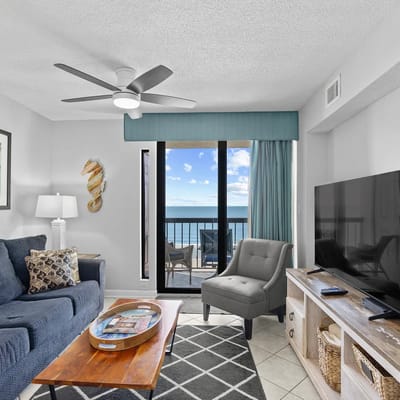 Oceanfront Waterpointe1 806-3b/2b-Sleeps 6-Balcony-WIFI-TV-Pool-Family Friendly