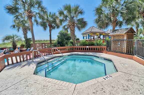 Beach Cove Resort-Top Floor-Pools/Hot Tubs-Lazy River-4 Night Min Stay-Sleeps 5