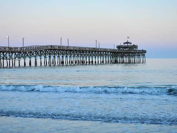 Pier Watch Villas-Sleeps-12 6br/4ba-Parking-Pools-WIFI-Near Pier-2 King Suites