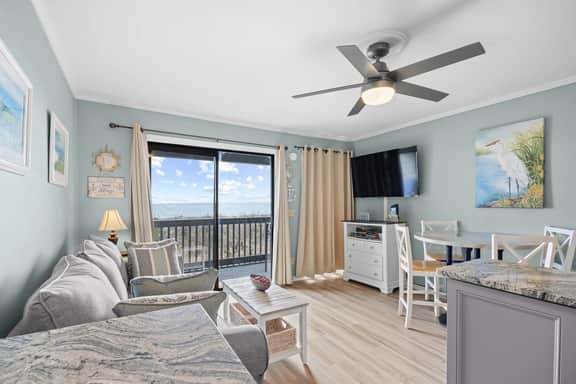 Quiet Cherry Grove Point Location-1bed/1bath-Sleeps 4-Private Balcony-WIFI