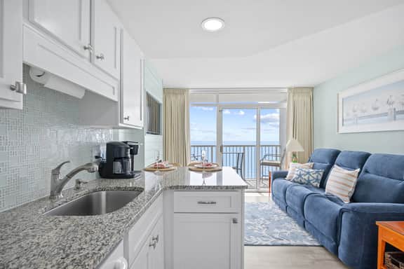 Seawatch #1012-Luxury Oceanfront-1bd/1ba-LazyRiver-10 Hot Tubs-6 Pools