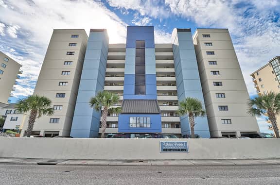 Oceanfront Waterpointe1 203-3b/2b-Sleeps6-Balcony-WIFI-TV-Pool-Family Friendly