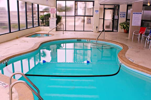 Oceanfront Waterpointe1 606-3b/2b-Sleep6-Balcony-WIFI-TV-Pool-Family Friendly
