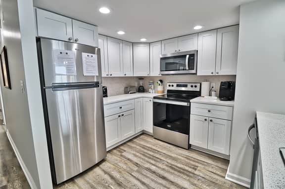 Oceanfront-Waterpointe 1-Windy Hill Beach-Sleeps 6-3br/2ba-Pools-Free Parking