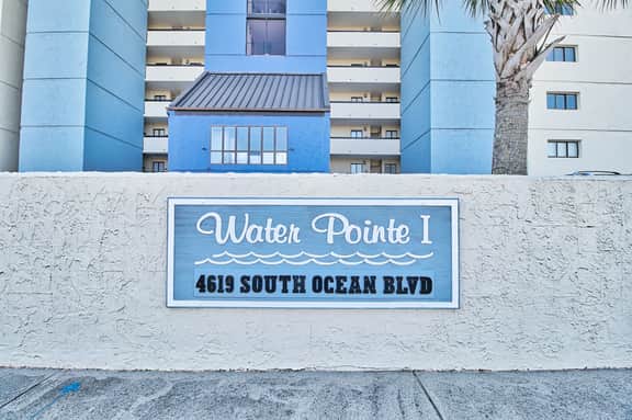 Oceanfront Waterpointe1 704-3b/2b-Sleeps 5-Balcony-WIFI-TV-Pool-Family Friendly