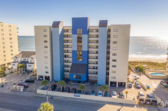 Oceanfront Waterpointe1 704-3b/2b-Sleeps 5-Balcony-WIFI-TV-Pool-Family Friendly