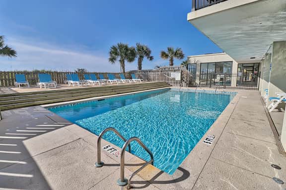 Oceanfront Waterpointe1 803-3b/2b-Sleeps 6-Balcony-WIFI-TV-Pool-Family Friendly