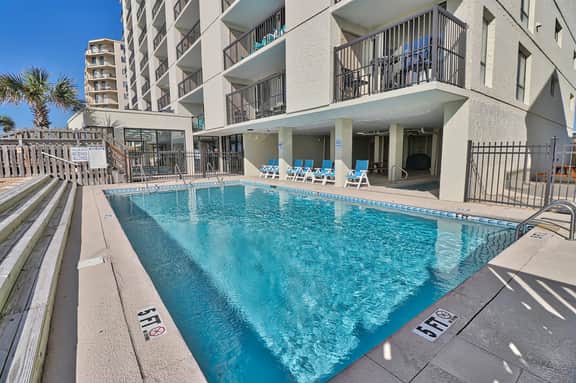 Oceanfront Waterpointe1 803-3b/2b-Sleeps 6-Balcony-WIFI-TV-Pool-Family Friendly