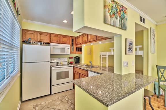 Oceanfront Windsong Unit 207 | 1BR/1BA | Sleeps 5 | Queen, Bunks, Sofa Beds Setu