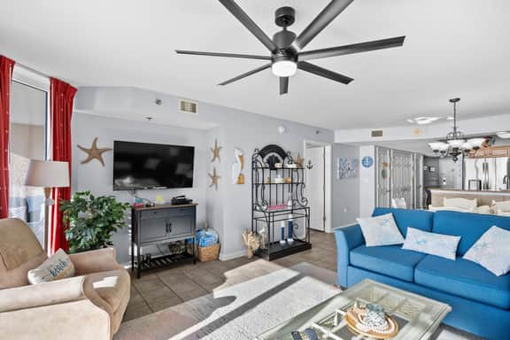 Crescent Shores-Oceanfront-Sleeps10-3br/3ba-5 Beds-Lazy River-Pools-Parking