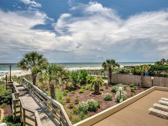Oceanfront Waterpointe1 1003-3b/2b-Sleeps 6-Balcony-WIFI-Pool-Family Friendly