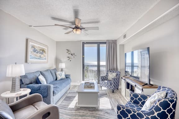 Windy Hill Beach-Sleeps 6-3bed/2bath-Oceanfront-Pool-WIFI-TV-16 Foot Balcony