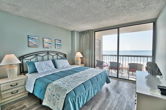 Oceanfront Waterpointe1 505-3b/2b-Sleeps 7-Balcony-WIFI-TV-Pool-Family Friendly