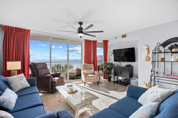 Crescent Shores-Oceanfront-Sleeps10-3br/3ba-5 Beds-Lazy River-Pools-Parking