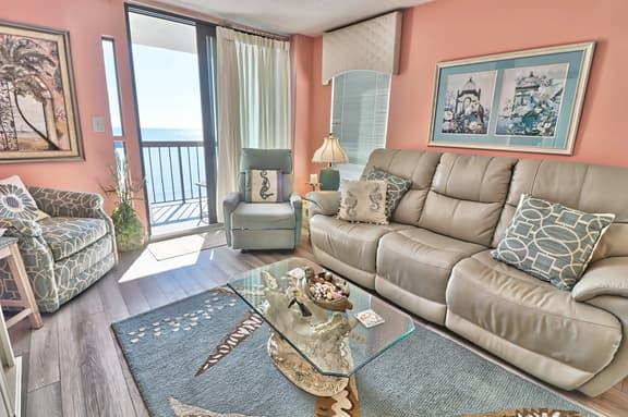 Oceanfront Waterpointe1 1007-3b/2b-Sleeps 6-Balcony-WIFI-TV-Pool-Family Friendly